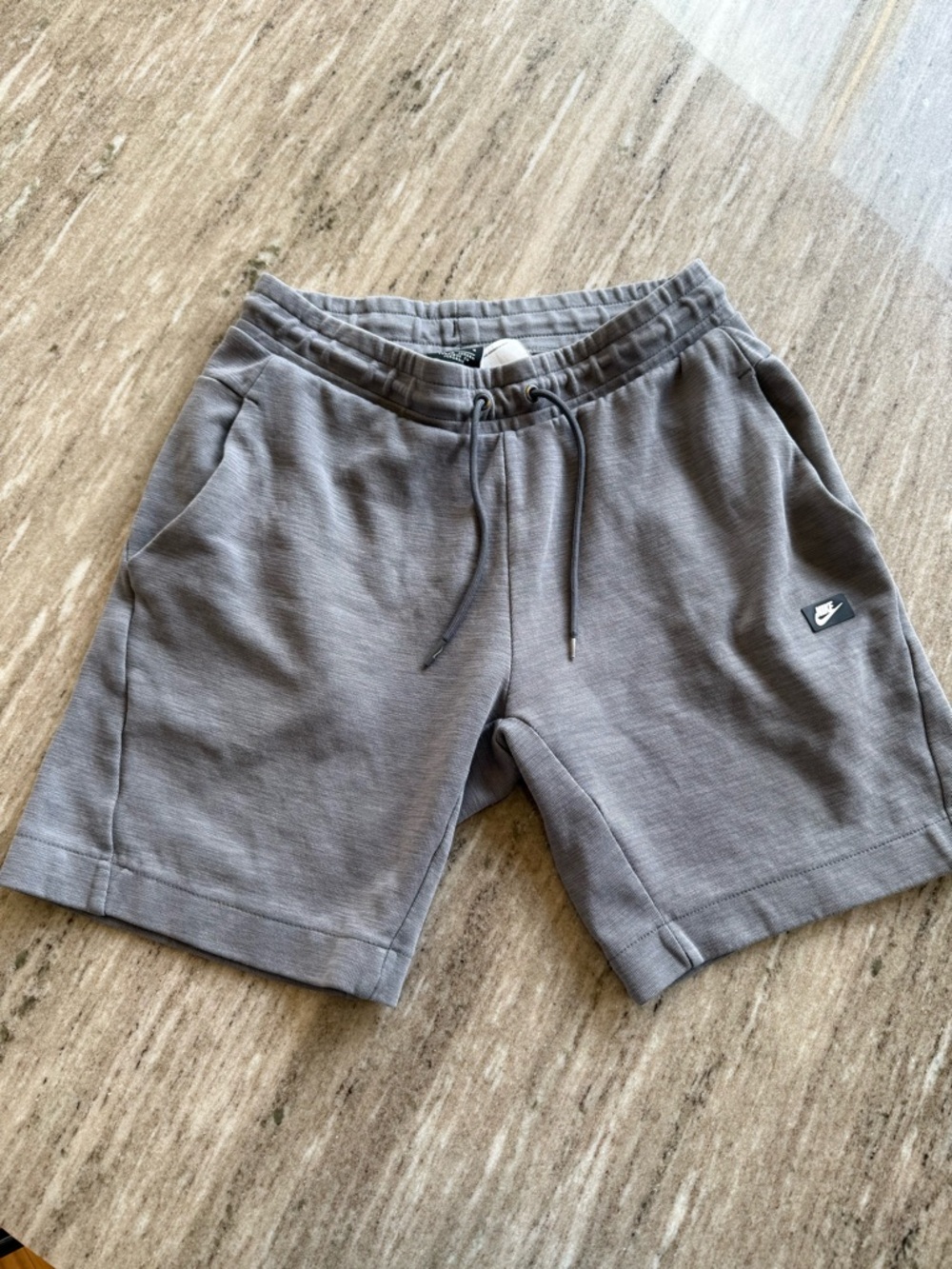 Nike Sportswear Gray Shorts Men’s M Drawstring Athletic Gym 928509-021